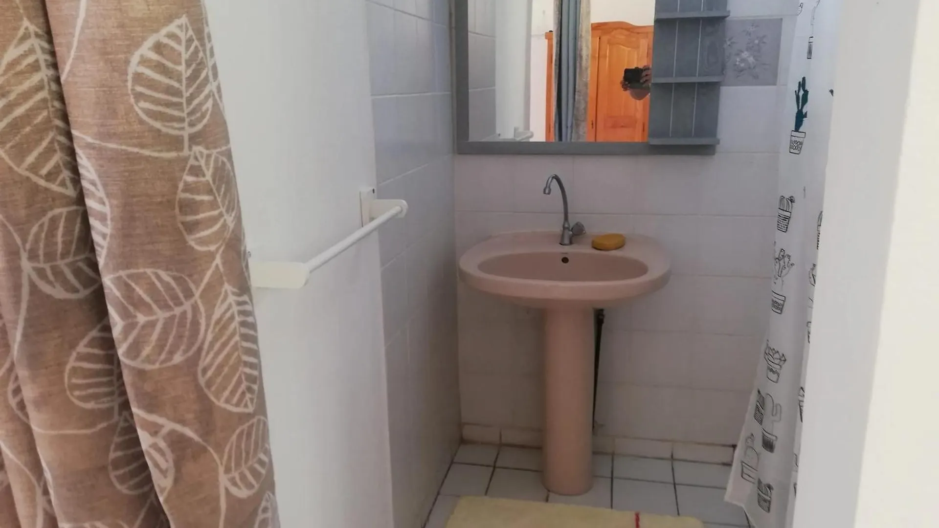 Bungalow Charmant Au Moule Avec Vue Sur Jardin Saint-Francois  Holiday home